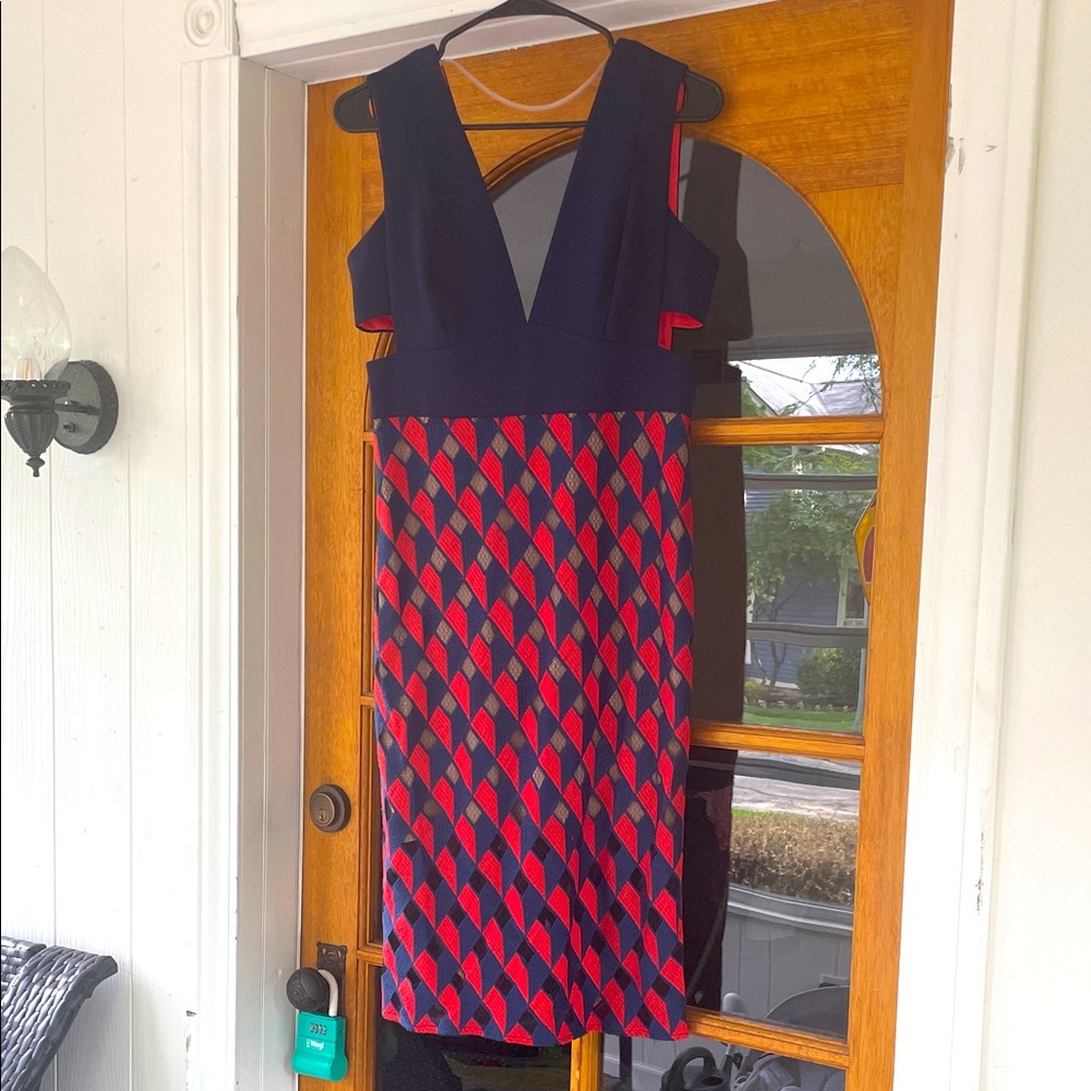 Bcbgmaxazria Rosalina orange and navy geo print dress size 8 - Picture 5 of 9